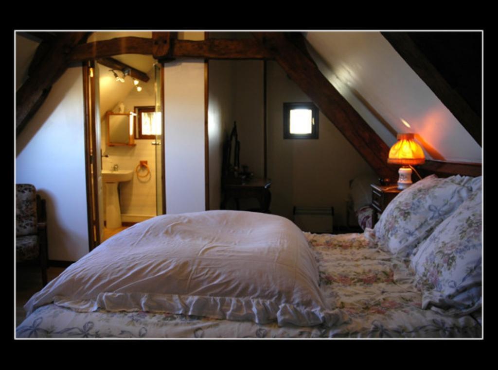 玛丽斯和让皮埃尔酒店 Longues-sur-Mer 客房 照片